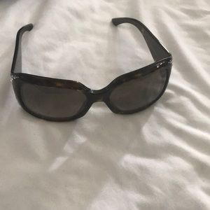 Dior sunglasses worm and missing a flower crystal